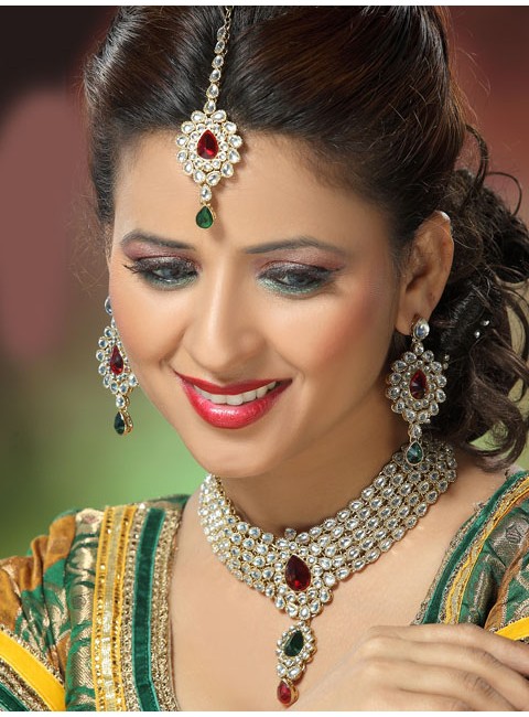 Kundan jewelry set